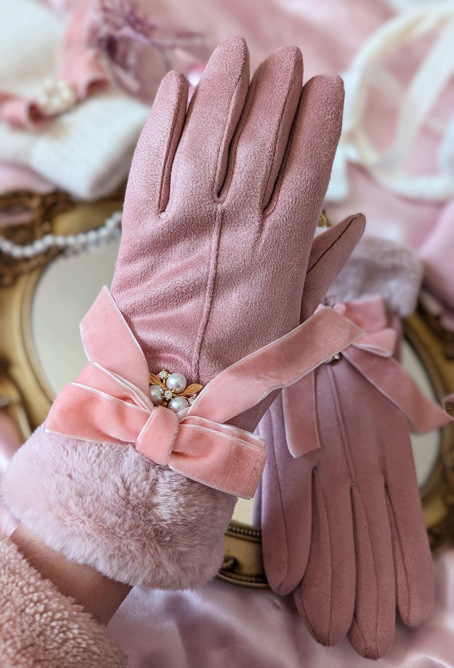 Elegant Faux Fur Trim Gloves
