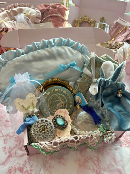 Vintage Christmas Gift Box- Blue Alice Bundle