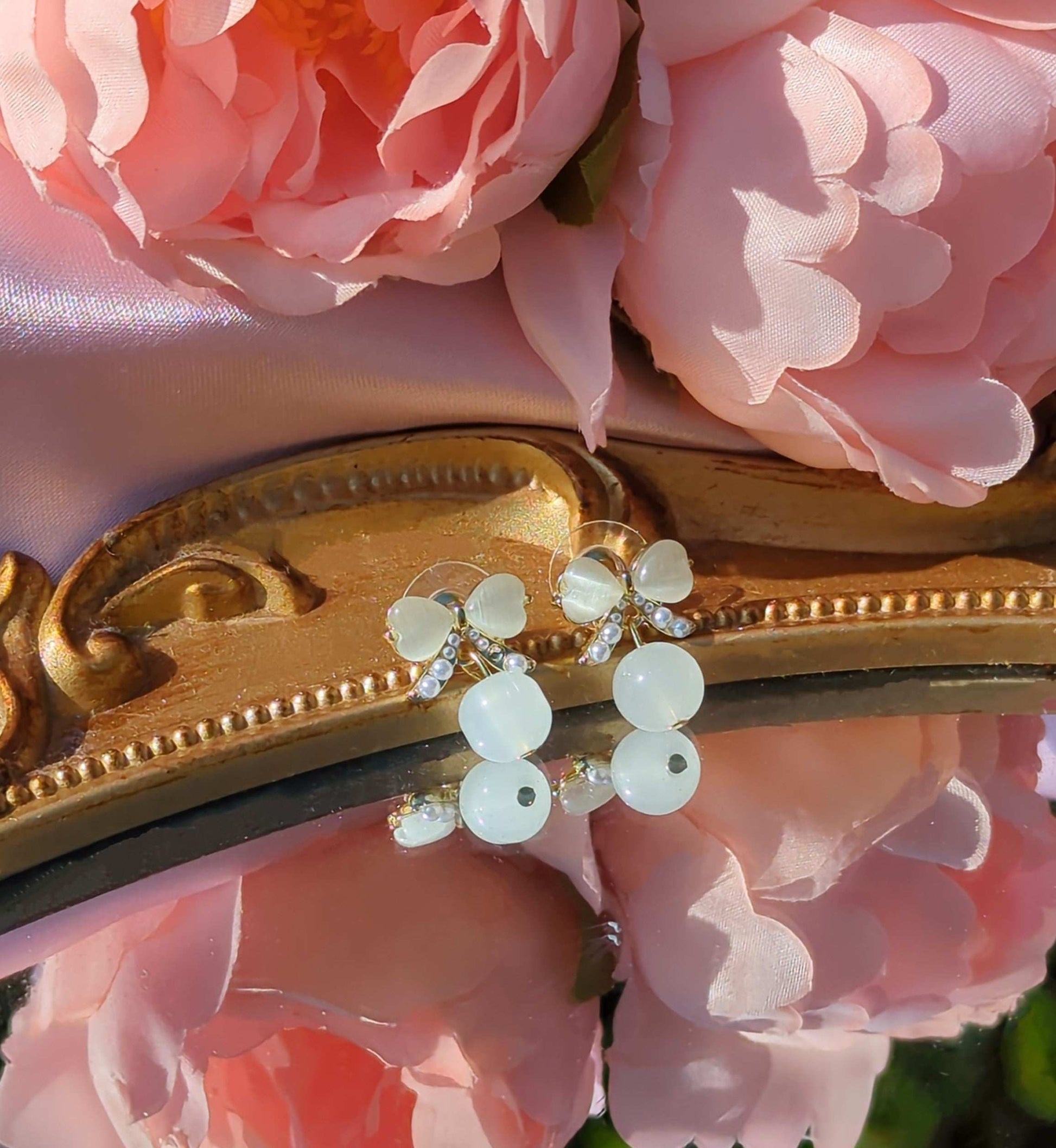 Bow Pearl Earrings