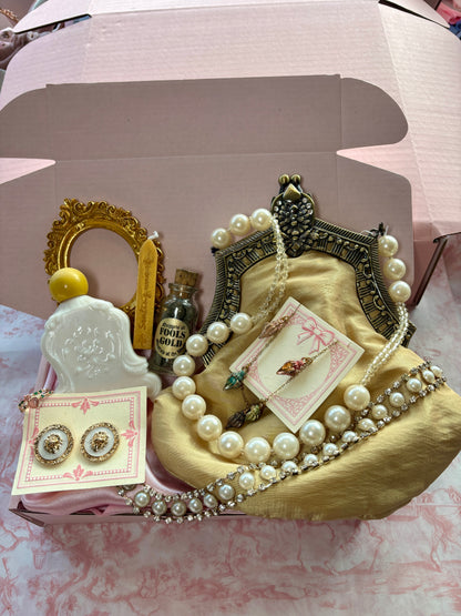 Vintage Christmas Gift Box-The Gold Bundle