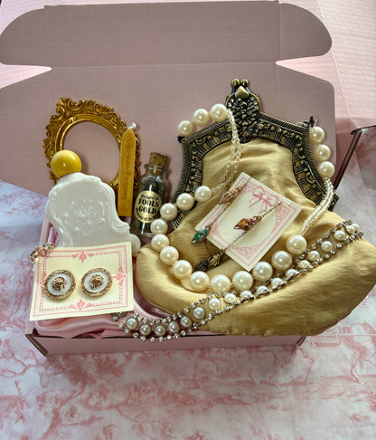 Vintage Christmas Gift Box-The Gold Bundle