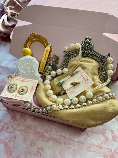 Vintage Christmas Gift Box-The Gold Bundle