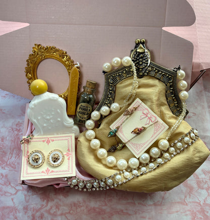 Vintage Christmas Gift Box-The Gold Bundle