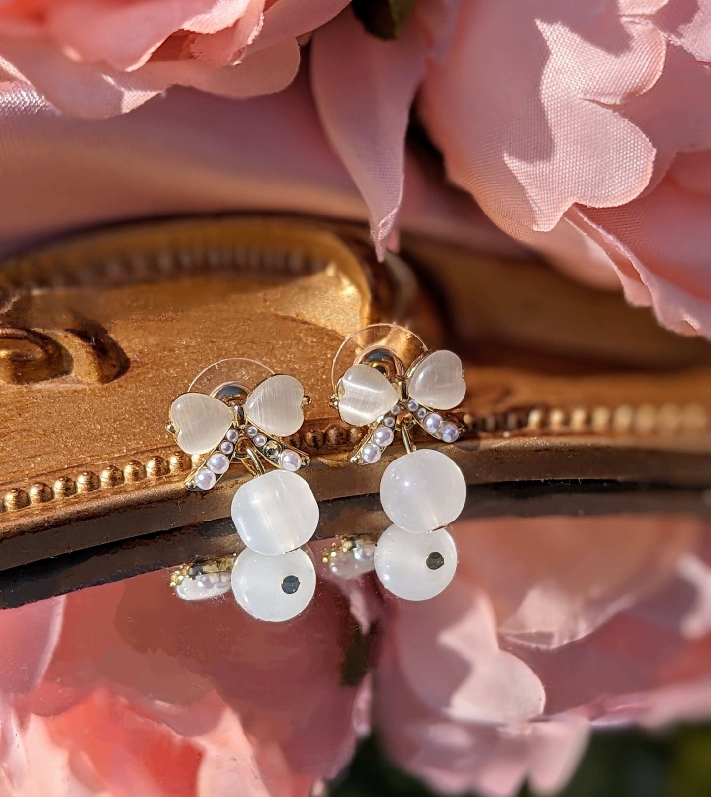 Bow Pearl Earrings