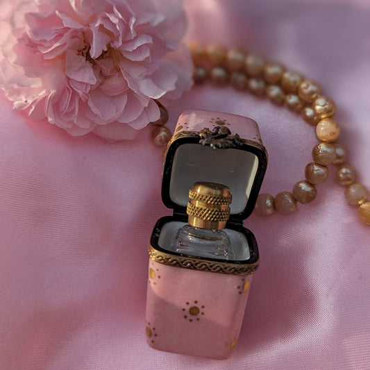 Vintage Perfume Bottle Carrier