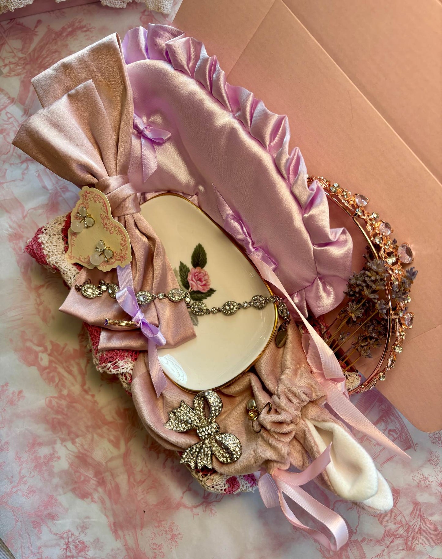 Vintage Christmas Gift Box- Lavender & Lilac