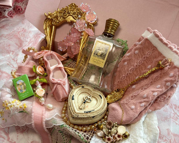 Vintage Christmas Gift Box- Parisian Pink